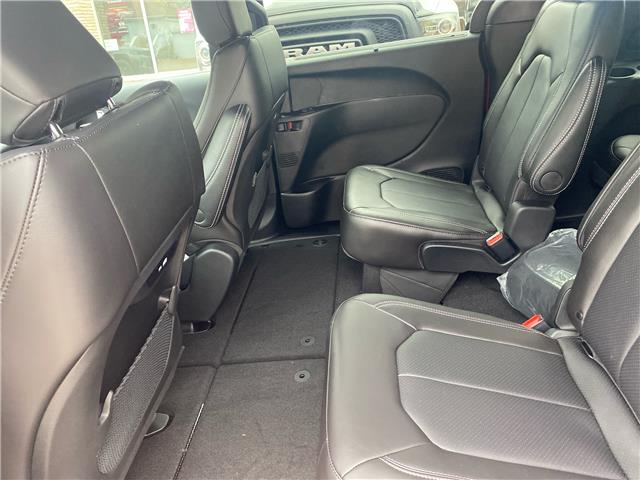 2026 Chrysler Pacifica Select (Stk: 26016) in New Hamburg - Image 10 of 18