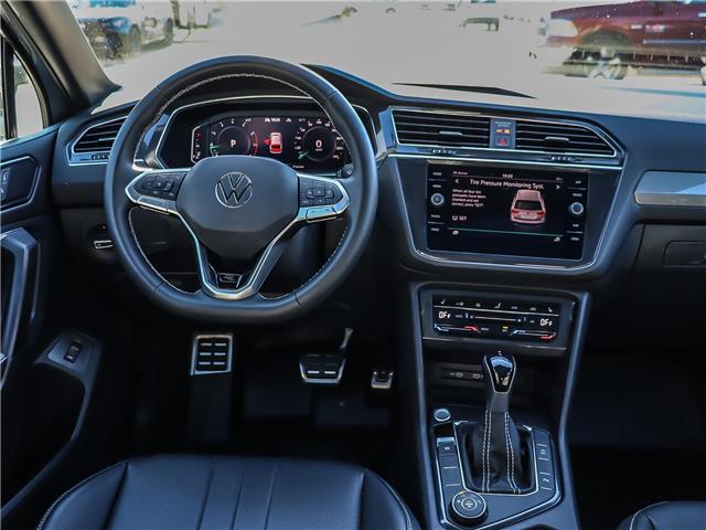 2023 Volkswagen Tiguan Comfortline R-Line Black (Stk: 25490A) in Cobourg - Image 18 of 30
