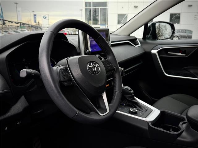2023 Toyota RAV4 Hybrid XLE (Stk: 260053A) in Calgary - Image 5 of 19