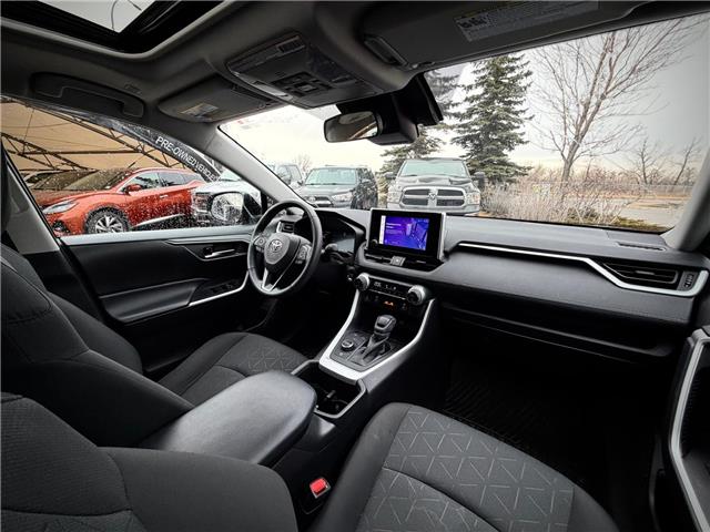 2023 Toyota RAV4 Hybrid XLE (Stk: 260053A) in Calgary - Image 9 of 19