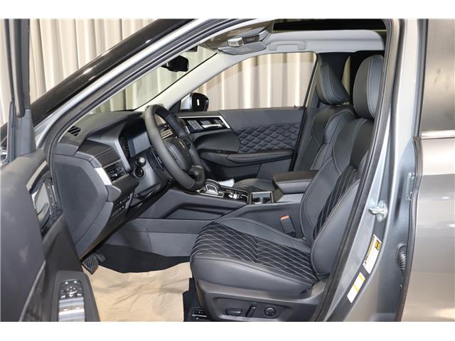 2025 Mitsubishi Outlander PHEV SEL (Stk: P25954) in Edmonton - Image 10 of 27 2025 Mitsubishi Outlander PHEV SEL (Stk: P25954) in Edmonton - Image 10 of 27