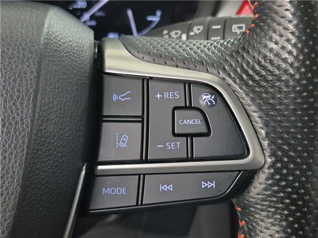 2022 Toyota Sienna XSE 7-Passenger (Stk: 10118802A) in Markham - Image 17 of 36