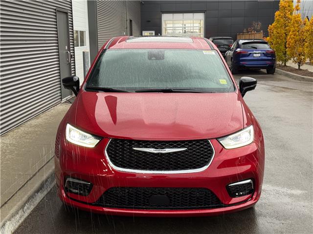 2026 Chrysler Pacifica Select (Stk: 26054) in London - Image 2 of 28