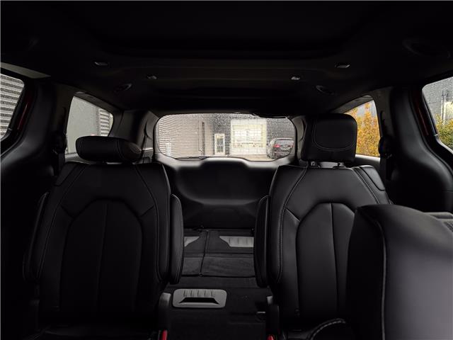 2026 Chrysler Pacifica Select (Stk: 26054) in London - Image 16 of 28