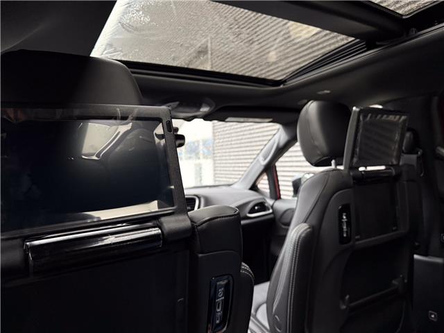 2026 Chrysler Pacifica Select (Stk: 26054) in London - Image 25 of 28