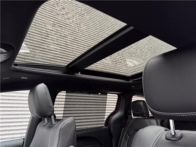 2026 Chrysler Pacifica Select (Stk: 26054) in London - Image 11 of 28