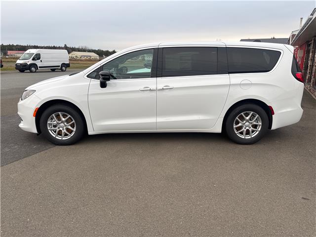 2026 Chrysler Grand Caravan SXT (Stk: 26014) in Oak Bay - Image 3 of 8