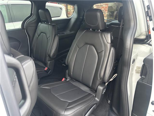 2026 Chrysler Grand Caravan SXT (Stk: 26014) in Oak Bay - Image 7 of 8