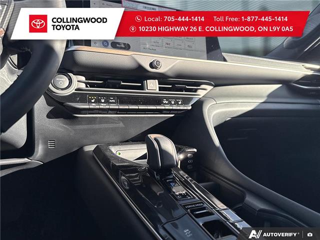 2025 Toyota Crown Signia Limited (Stk: 21876) in Collingwood - Image 11 of 14