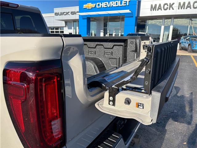 2026 GMC Sierra 1500 AT4 (Stk: 36106) in Renfrew - Image 13 of 44