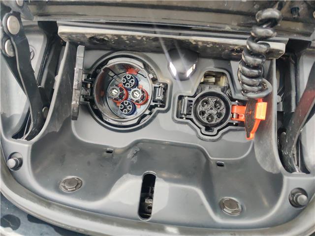 2015 Nissan LEAF SL (Stk: T-15NILBLA7388) in Calgary - Image 16 of 16