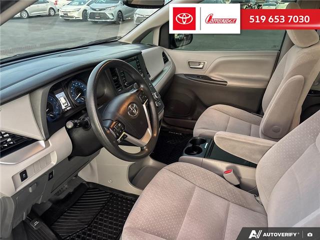2020 Toyota Sienna LE 8-Passenger (Stk: 2509261) in Cambridge - Image 13 of 25