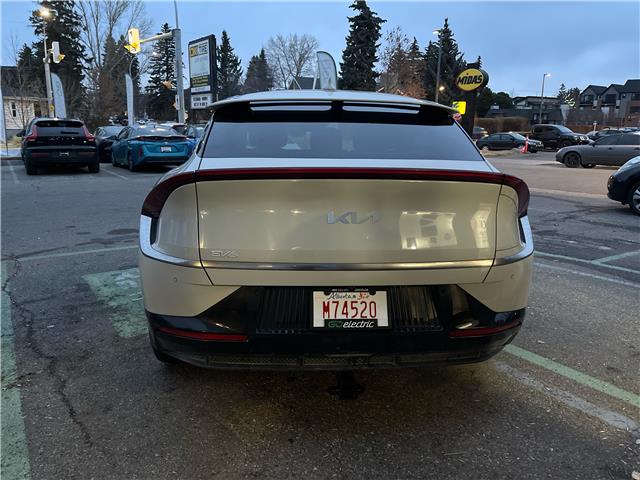2022 Kia EV6 Long Range (Stk: R-22KIEWHI5632) in Calgary - Image 4 of 16 2022 Kia EV6 Long Range (Stk: R-22KIEWHI5632) in Calgary - Image 4 of 16