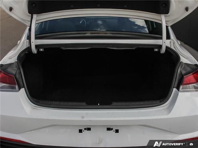 2023 Hyundai Elantra Preferred (Stk: 109574) in London - Image 10 of 25
