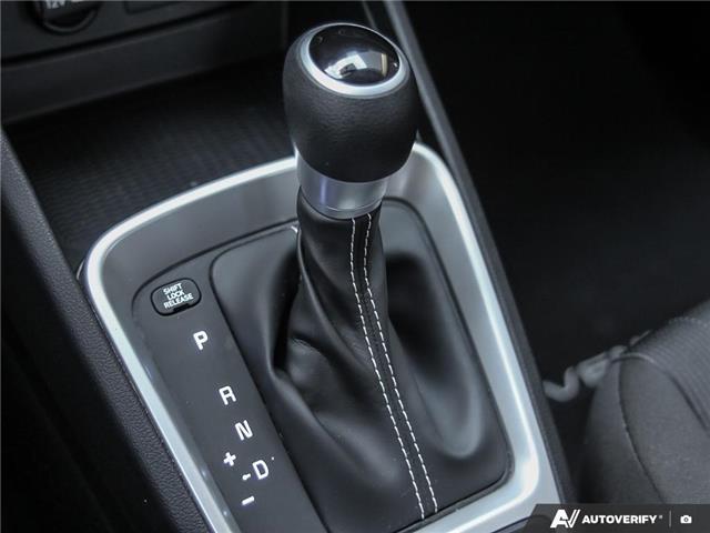 2021 Hyundai Venue Essential w/Two-Tone (Stk: 99388) in London - Image 18 of 25