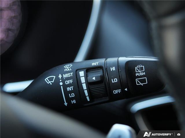 2023 Hyundai Santa Fe Preferred w/Trend Package (Stk: 109629) in London - Image 16 of 26