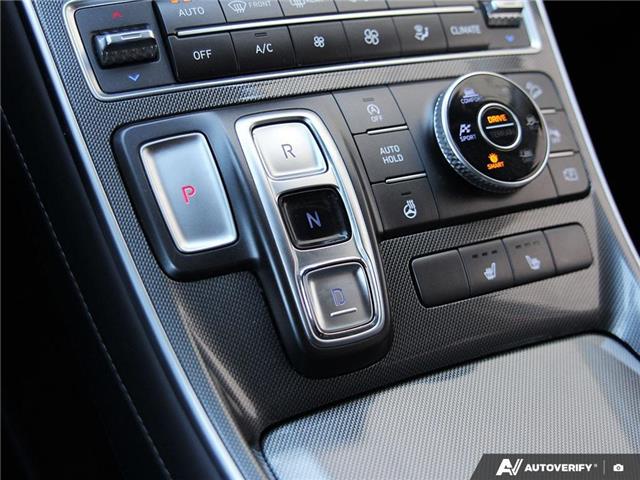 2023 Hyundai Santa Fe Preferred w/Trend Package (Stk: 109629) in London - Image 19 of 26