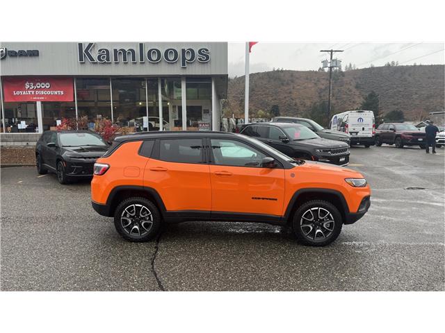 2026 Jeep Compass Trailhawk (Stk: TT020) in Kamloops - Image 9 of 25