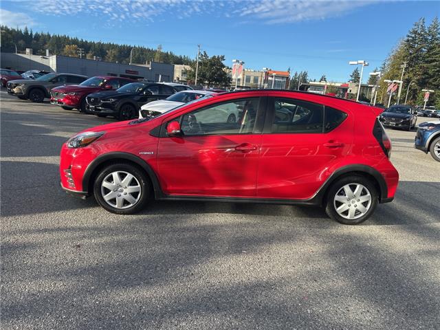 2018 Toyota Prius C  (Stk: P4887) in Surrey - Image 2 of 15