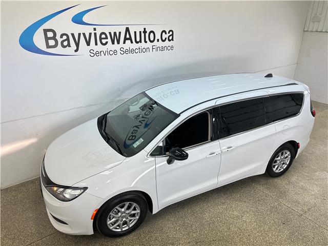2024 Chrysler Grand Caravan SXT (Stk: 43081J) in Belleville - Image 1 of 31