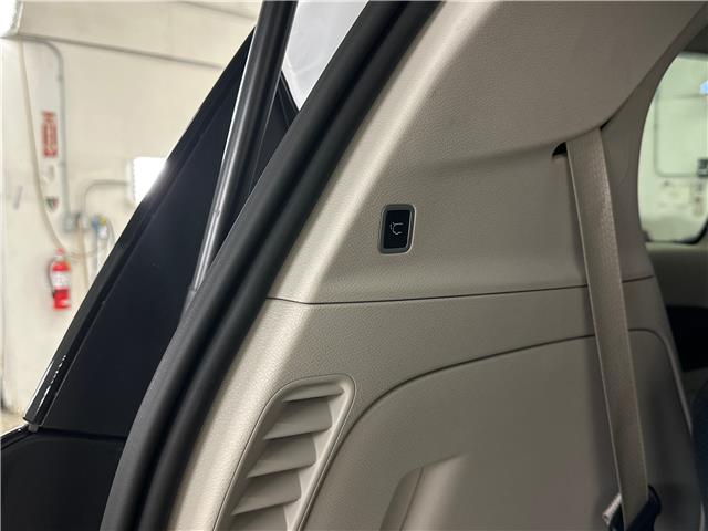 2024 Chrysler Grand Caravan SXT (Stk: 43081J) in Belleville - Image 6 of 31