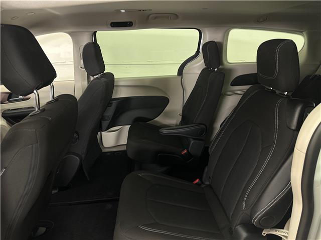 2024 Chrysler Grand Caravan SXT (Stk: 43081J) in Belleville - Image 10 of 31
