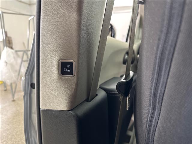 2024 Chrysler Grand Caravan SXT (Stk: 43066J) in Belleville - Image 13 of 27