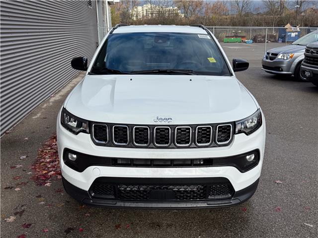 2026 Jeep Compass North (Stk: 26058) in London - Image 2 of 26