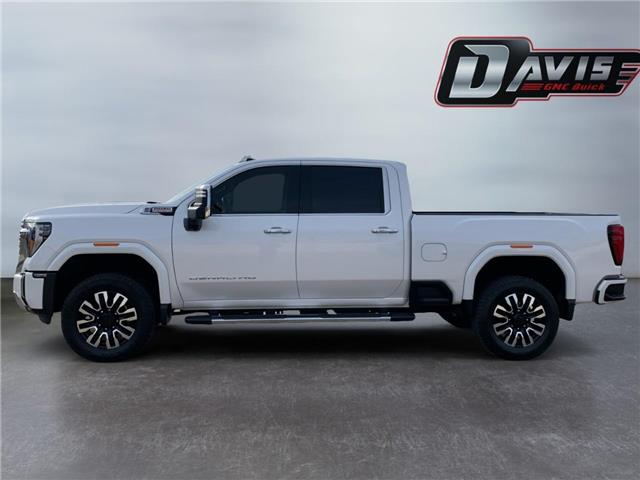2024 GMC Sierra 2500HD Denali (Stk: 351185) in Medicine Hat - Image 2 of 17
