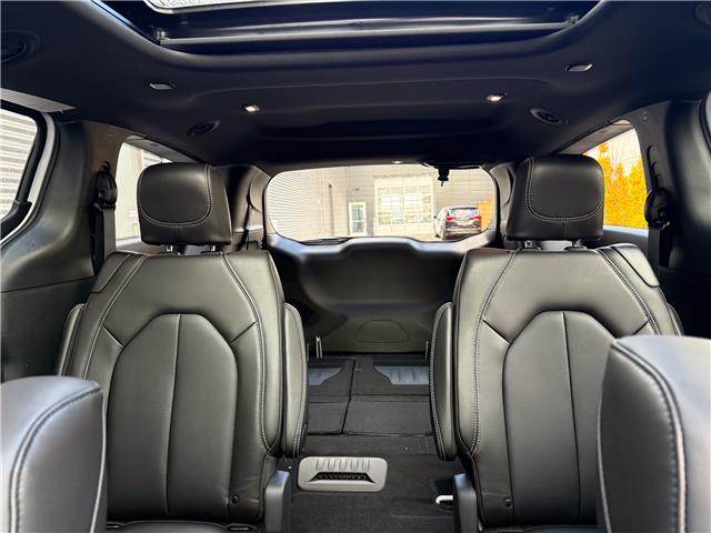 2026 Chrysler Pacifica Select (Stk: 26055) in London - Image 16 of 32