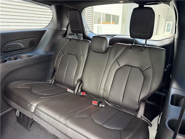 2026 Chrysler Pacifica Select (Stk: 26055) in London - Image 14 of 32