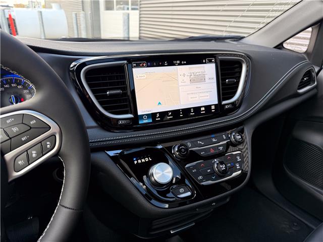 2026 Chrysler Pacifica Select (Stk: 26055) in London - Image 22 of 32