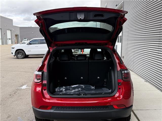 2026 Jeep Compass Limited (Stk: 26053) in London - Image 6 of 26