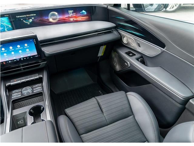 2026 Lincoln Nautilus Reserve (Stk: T-697) in Calgary - Image 18 of 21 2026 Lincoln Nautilus Reserve (Stk: T-697) in Calgary - Image 18 of 21