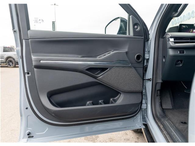 2025 Lincoln Navigator Reserve (Stk: S-2183) in Calgary - Image 10 of 24