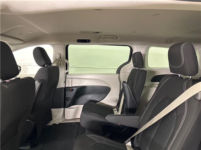 2024 Chrysler Grand Caravan SXT (Stk: 43067J) in Belleville - Image 9 of 26