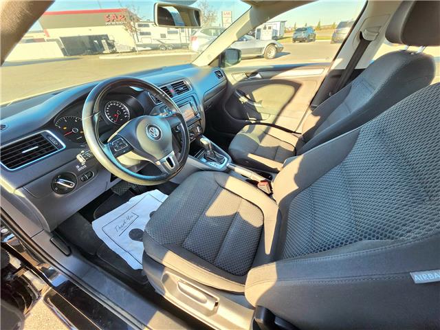 2012 Volkswagen Jetta 2.0 TDI Comfortline (Stk: JB18122) in Brandon - Image 10 of 20