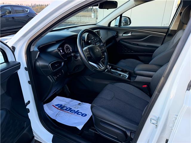 2020 Hyundai Santa Fe Essential 2.4 (Stk: 24614) in Pembroke - Image 17 of 24