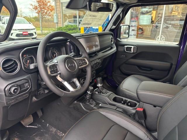 2026 Jeep Wrangler Sahara (Stk: 7460) in Fort Erie - Image 5 of 12