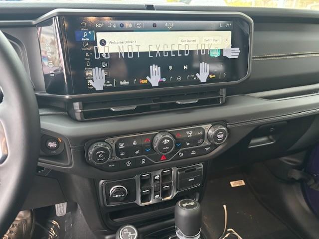 2026 Jeep Wrangler Sahara (Stk: 7460) in Fort Erie - Image 6 of 12