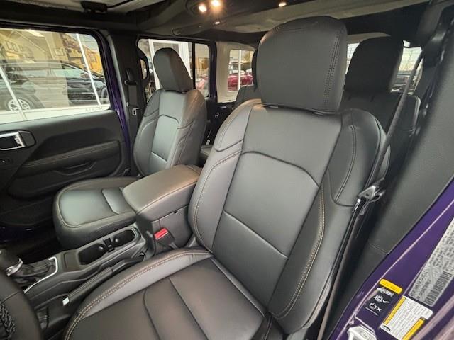 2026 Jeep Wrangler Sahara (Stk: 7460) in Fort Erie - Image 7 of 12