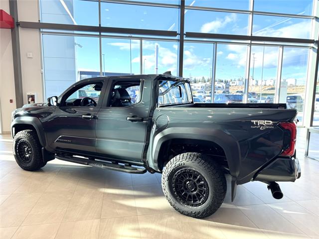 2025 Toyota Tacoma Hybrid Base (Stk: T043487) in Cranbrook - Image 3 of 22