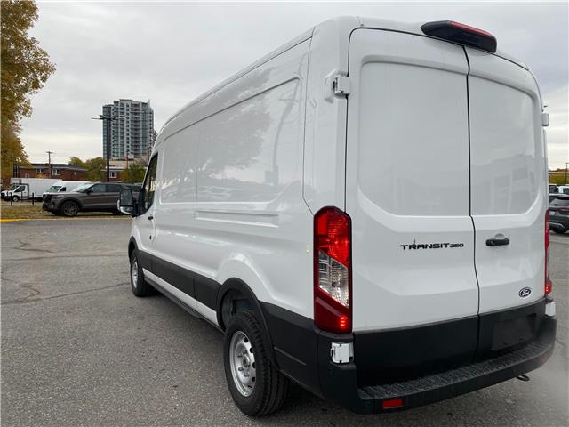 2026 Ford Transit-250 Cargo Base (Stk: 2600200) in Ottawa - Image 4 of 19