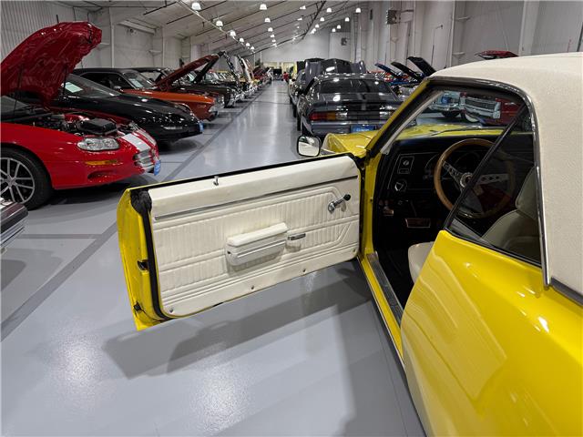 1969 Pontiac Firebird Resto-Mod  (Stk: 105014) in Watford - Image 24 of 43