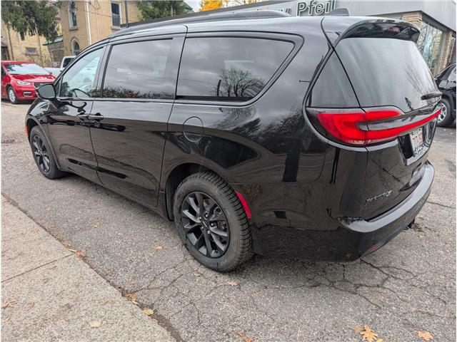 2021 Chrysler Pacifica Touring L (Stk: 25064A) in New Hamburg - Image 3 of 16