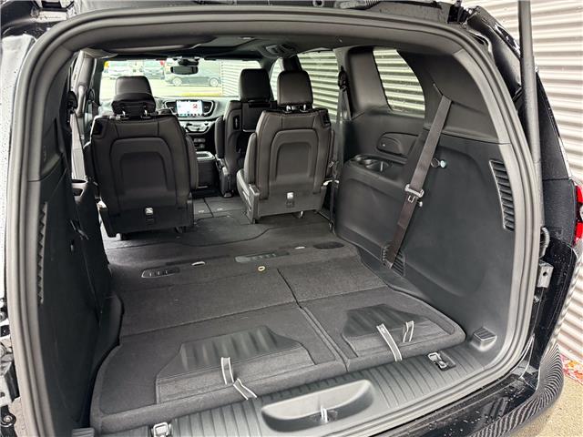2026 Chrysler Pacifica Select (Stk: 26064) in London - Image 8 of 29