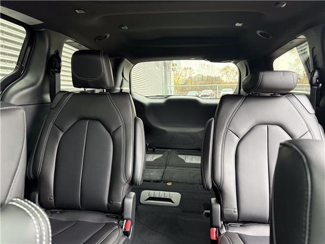 2026 Chrysler Pacifica Select (Stk: 26064) in London - Image 16 of 29