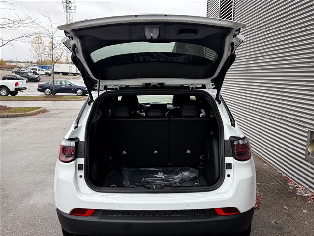 2026 Jeep Compass Limited (Stk: 26059) in London - Image 6 of 26