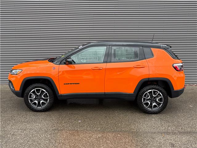2026 Jeep Compass Trailhawk (Stk: 26057) in London - Image 3 of 27