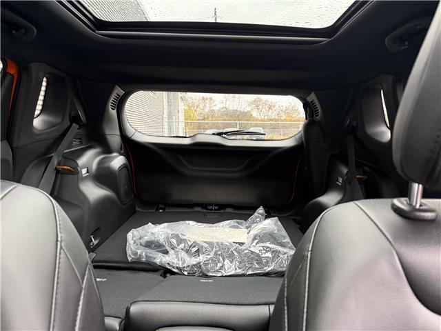 2026 Jeep Compass Trailhawk (Stk: 26057) in London - Image 15 of 27